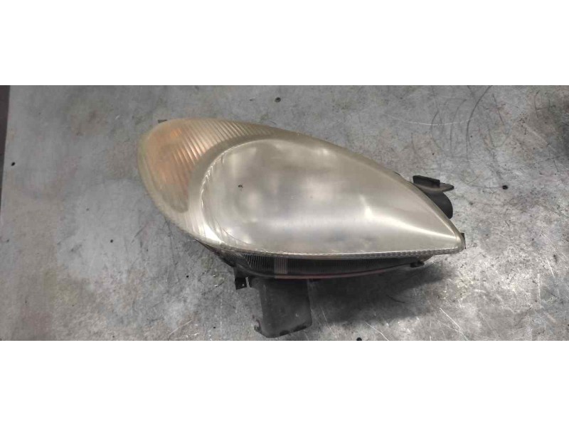 Recambio de faro derecho para citroën xsara picasso 2.0 hdi sx plus referencia OEM IAM 9631494980  
