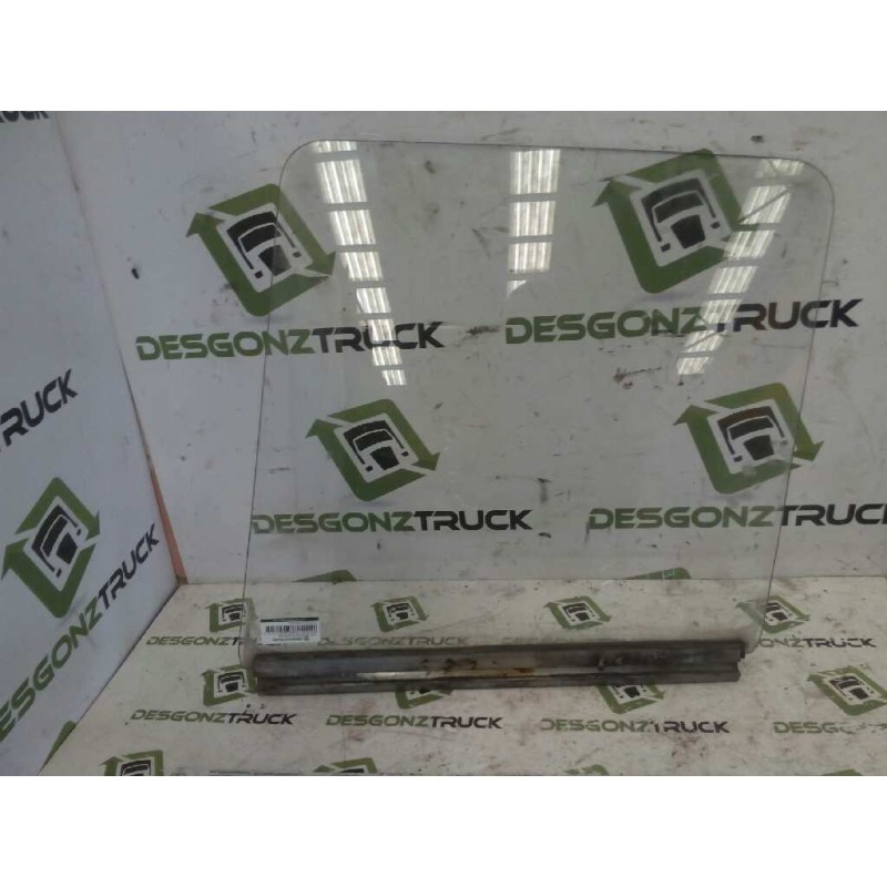 Recambio de luna delantera derecha para mercedes trucks lk/ln2 1117 o, 1117 lo (158-170cv) referencia OEM IAM   