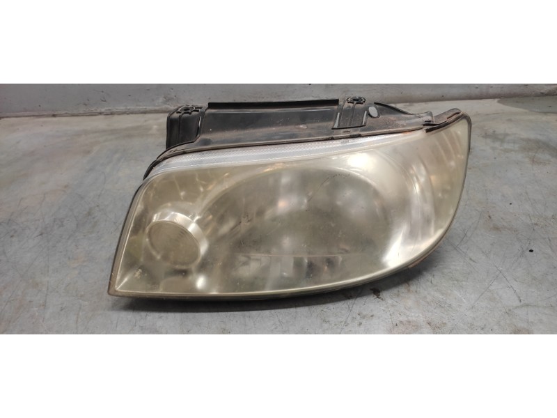 Recambio de faro izquierdo para hyundai matrix (fc) 1.6 gls referencia OEM IAM   