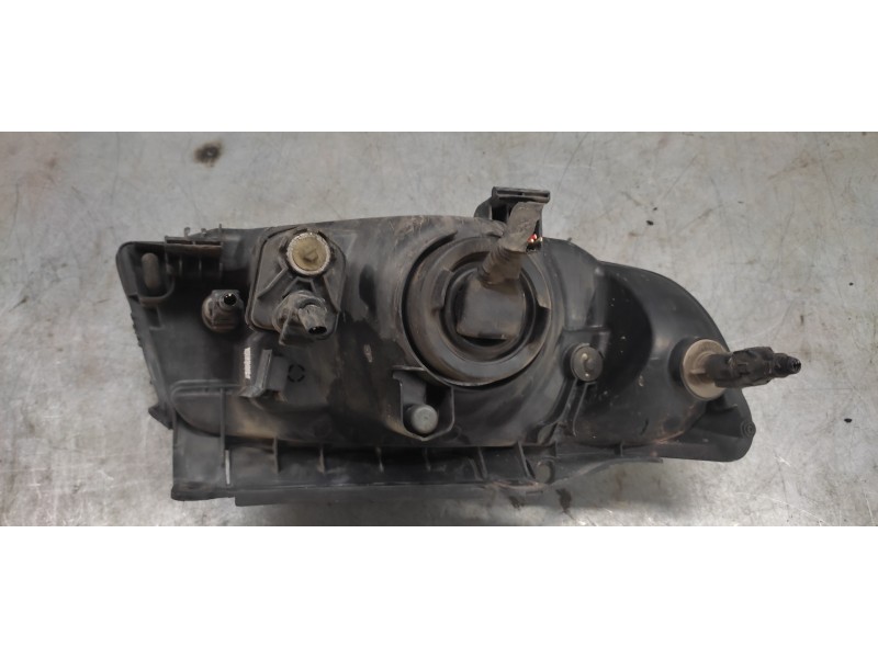 Recambio de faro izquierdo para hyundai matrix (fc) 1.6 gls referencia OEM IAM   