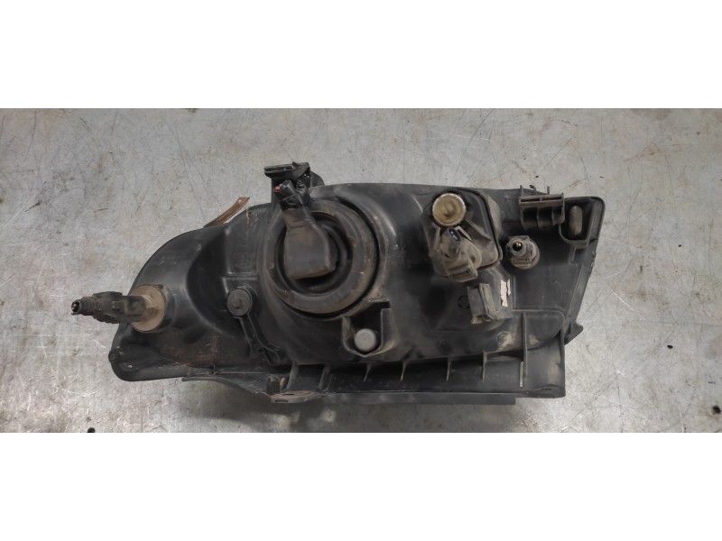 Recambio de faro derecho para hyundai matrix (fc) 1.6 gls referencia OEM IAM   