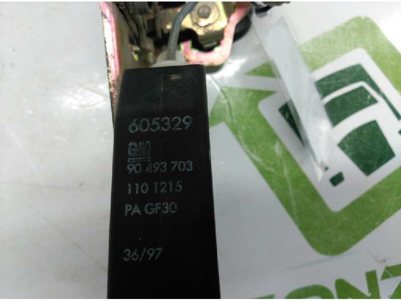 Recambio de cerradura puerta trasera izquierda para opel astra f berlina básico referencia OEM IAM 134188  