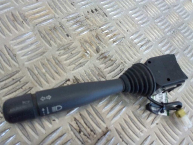 Recambio de mando intermitentes para nissan eco - t 100.45/78 kw/e2 referencia OEM IAM   