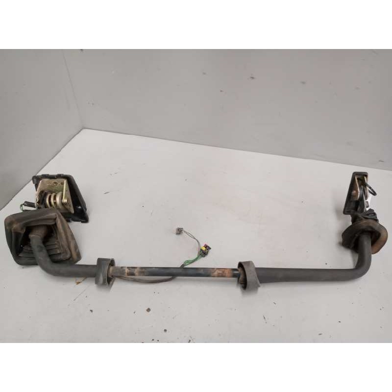 Recambio de brazo retrovisor izquierdo para iveco stralis (as) fsa t / p 4x2 gran espacio referencia OEM IAM   