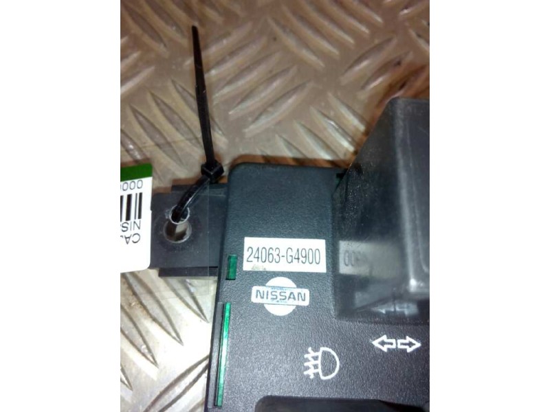 Recambio de caja reles / fusibles para nissan trade 100 3.0 turbodiesel referencia OEM IAM 24063G4900  