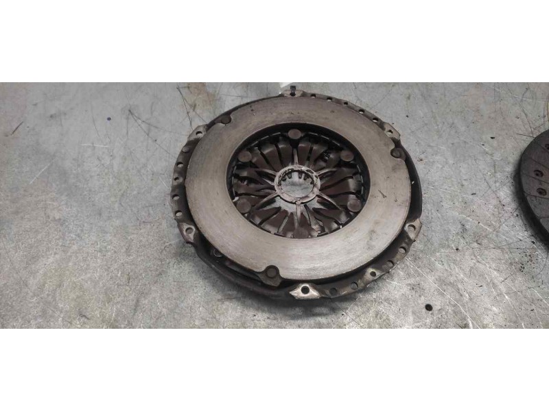 Recambio de kit embrague para volkswagen golf v berlina (1k1) conceptline (e) referencia OEM IAM   