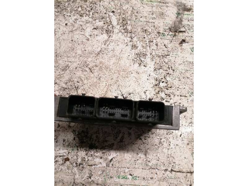 Recambio de centralita motor uce para peugeot 206 berlina xr referencia OEM IAM 9643134680 9637706180 