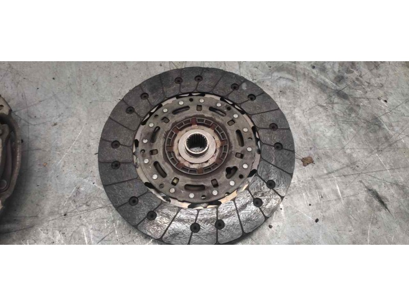 Recambio de kit embrague para volkswagen golf v berlina (1k1) conceptline (e) referencia OEM IAM   