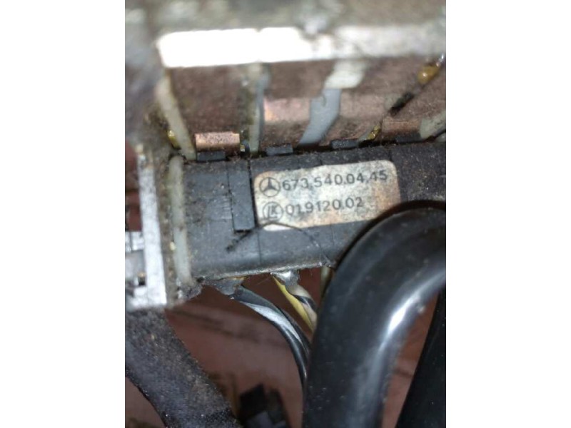 Recambio de mando limpia para mercedes trucks lk/ln2 1117 o, 1117 lo (158-170cv) referencia OEM IAM 6735400445  