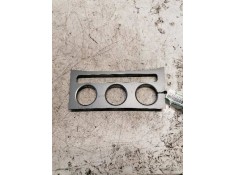 Recambio de guarnecidos varios para volkswagen passat berlina (3c2) highline referencia OEM IAM 3C0863100  