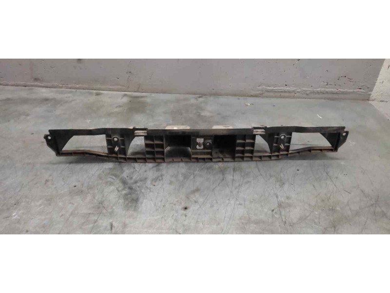 Recambio de soportes paragolpes para citroën c2 sx referencia OEM IAM 9643596077 TRASERO PARTE CENTRAL