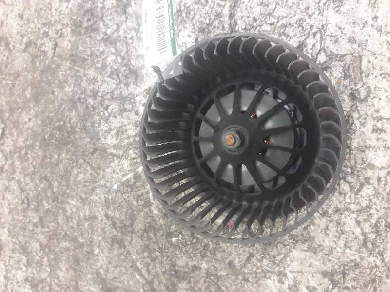 Recambio de ventilador calefaccion para volvo c30 d5 r-design referencia OEM IAM 4M5H18456CD 5027252473 4 PINS