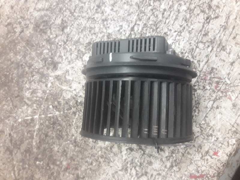 Recambio de ventilador calefaccion para volvo c30 d5 r-design referencia OEM IAM 4M5H18456CD 5027252473 4 PINS