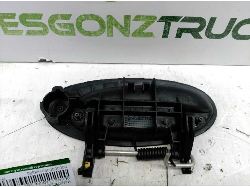Recambio de maneta exterior delantera derecha para renault laguna (b56) 1.9 dti referencia OEM IAM 7700425777  