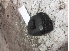 Recambio de mando volante para nissan almera tino (v10m) ambience referencia OEM IAM 54355381PI 3 PINS 