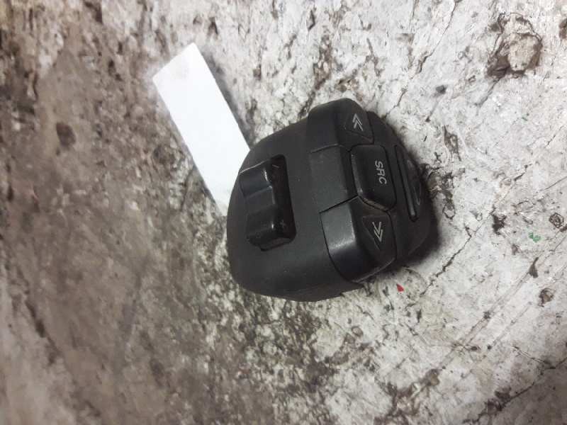 Recambio de mando volante para nissan almera tino (v10m) ambience referencia OEM IAM 54355381PI 3 PINS 