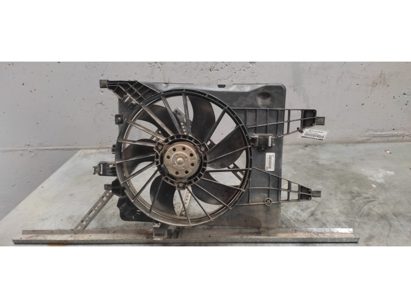 Recambio de electroventilador para renault kangoo profesional referencia OEM IAM 921206476R  