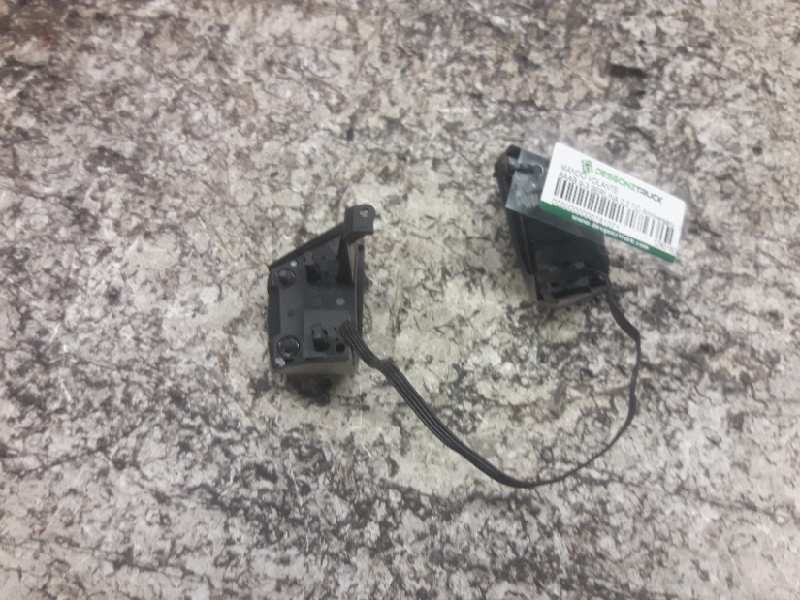 Recambio de mando volante para saab 9-3 berlina 2.2 tid anniversary referencia OEM IAM 12801607  