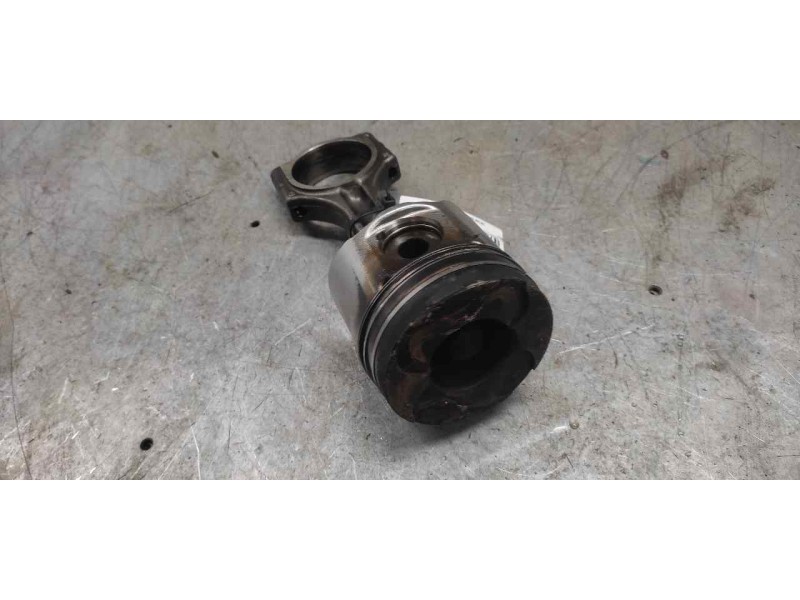 Recambio de piston para renault master ii phase 2 combi combi 2t8 l1 9 - plazas referencia OEM IAM   