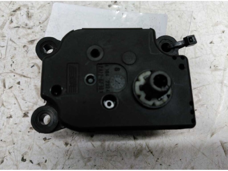 Recambio de motor regulador climatizacion para opel meriva blue line referencia OEM IAM B8168U44 BEHR 