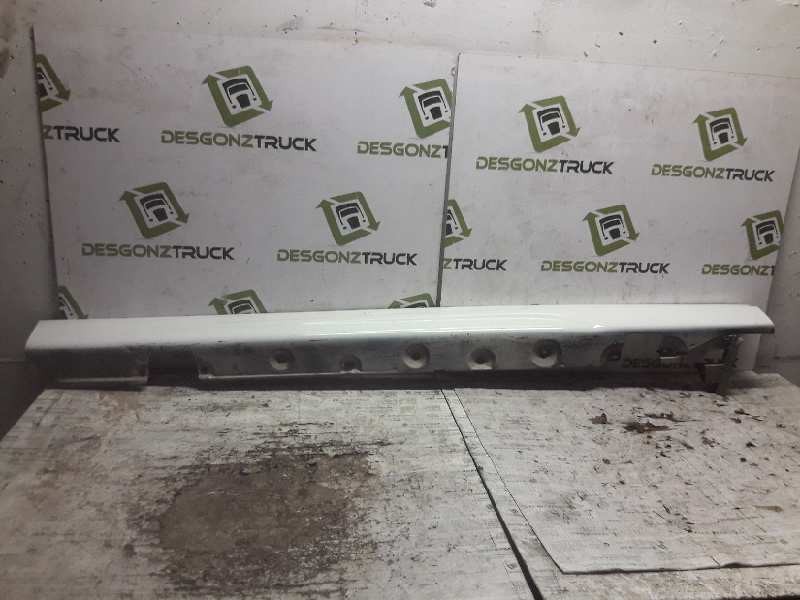 Recambio de estribo izquierdo para bmw serie 3 berlina (e46) 320d referencia OEM IAM   