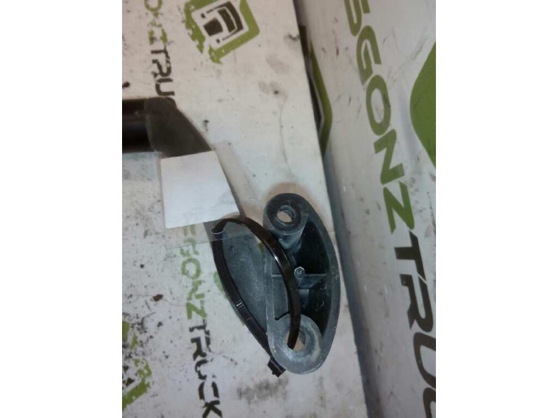 Recambio de brazo retrovisor izquierdo para daf serie xf105.xxx fsa 4x2 super-space-cab referencia OEM IAM   