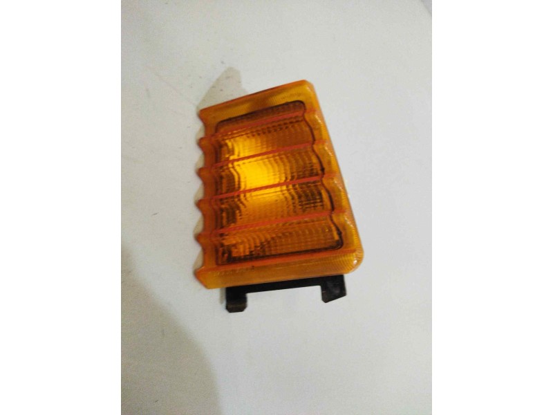 Recambio de piloto delantero derecho para renault b 90 - 35 / 50 / 60 referencia OEM IAM   