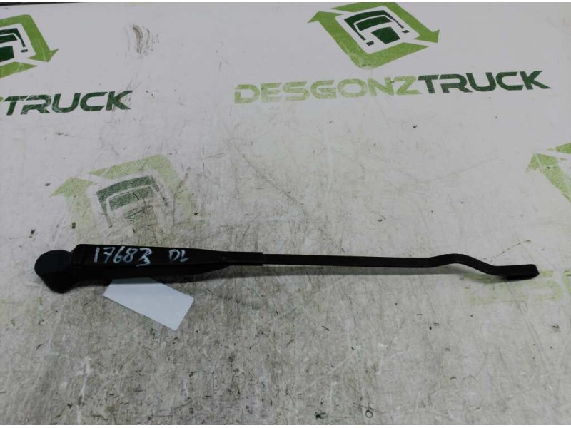 Recambio de brazo limpia delantero izquierdo para seat marbella ce referencia OEM IAM 6A0955409  