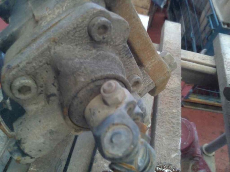 Recambio de caja direccion para nissan trade 100 chasis cabina referencia OEM IAM TAS20M612  