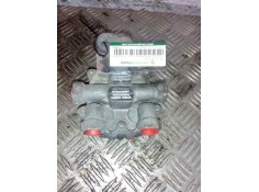 Recambio de valvula aire para iveco eurocargo 05.03  fki 180 e tráfico urbano referencia OEM IAM AE4608 ZB4525 VALVULA CUADRUPLE