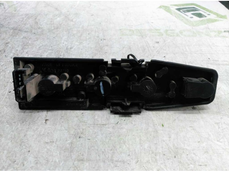 Recambio de portalamparas para peugeot expert kasten komfort confort acristalato referencia OEM IAM  TRASERO IZQUIERDO 