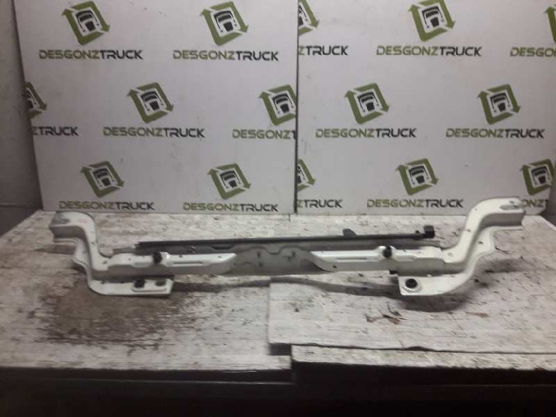 Recambio de travesaño superior para fiat fiorino adventure sx kasten referencia OEM IAM   