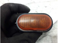 Recambio de piloto lateral derecho para renault master desde ´98 referencia OEM IAM 7700847333  