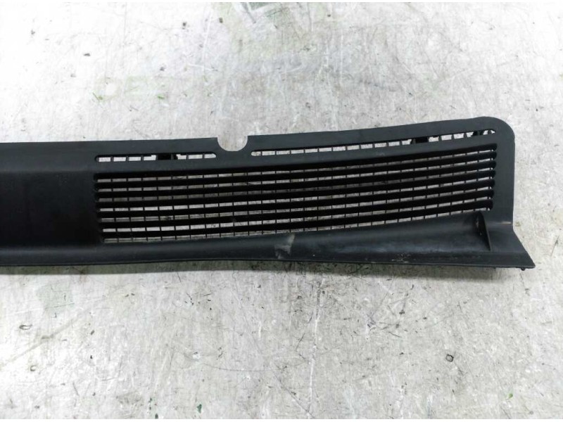 Recambio de torpedo para opel zafira a blue line referencia OEM IAM 90587352 09175093 EXTERIOR