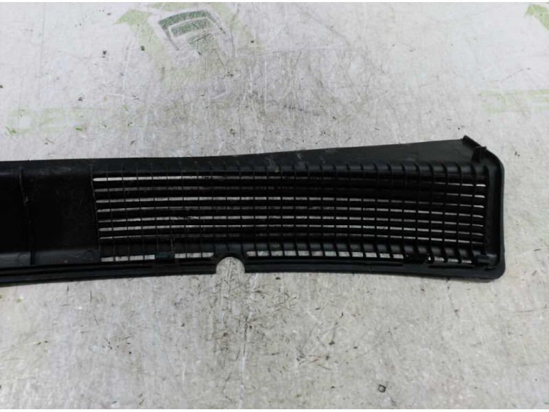 Recambio de torpedo para opel zafira a blue line referencia OEM IAM 90587352 09175093 EXTERIOR