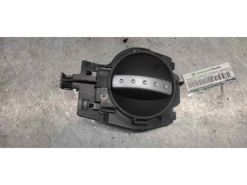 Recambio de maneta interior trasera derecha para citroën c3 1.4 premier referencia OEM IAM 9647164377  