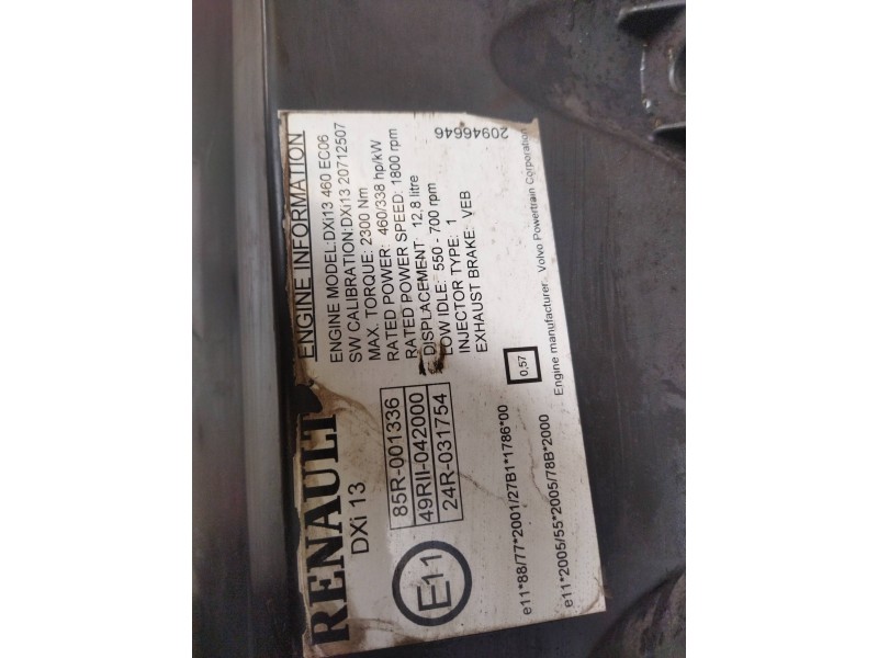 Recambio de tapa balancines para renault magnum ab 2005 12.8 diesel referencia OEM IAM 7420515101 20515103 