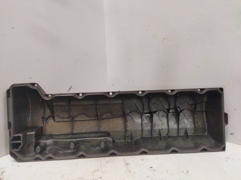 Recambio de tapa balancines para renault magnum ab 2005 12.8 diesel referencia OEM IAM 7420515101 20515103 