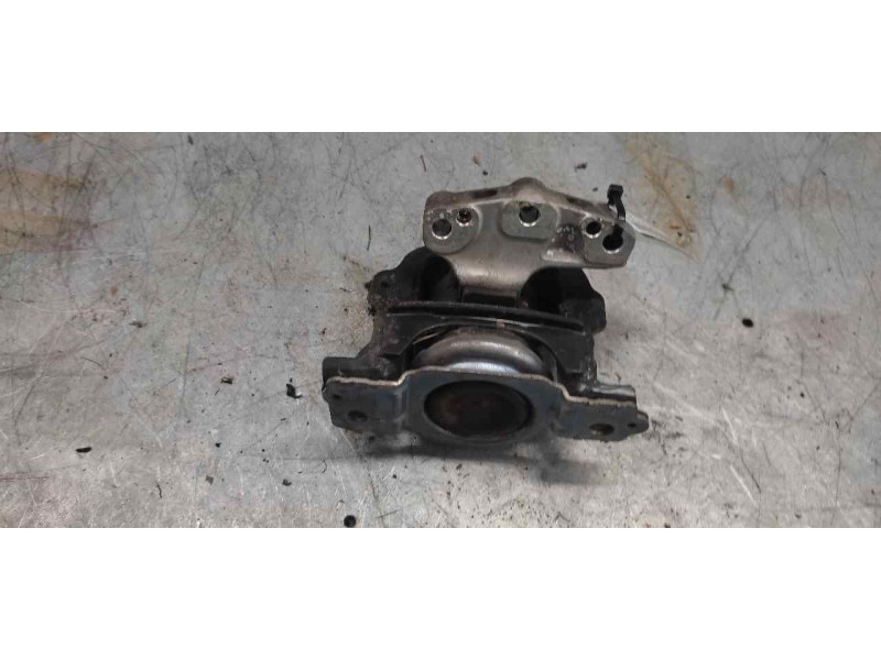 Recambio de soporte motor derecho para peugeot 207 sport referencia OEM IAM 9654568180  