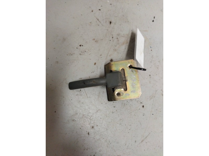 Recambio de maneta interior delantera izquierda para nissan trade referencia OEM IAM   