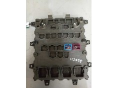 Recambio de caja reles / fusibles para renault magnum ab 2005 12.8 diesel referencia OEM IAM 7421464562  