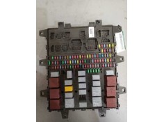 Recambio de caja reles / fusibles para renault magnum ab 2005 12.8 diesel referencia OEM IAM 7421464562   2