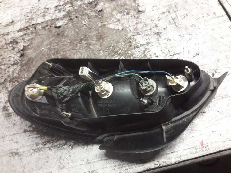 Recambio de piloto trasero izquierdo para hyundai lantra berlina (rd) 1.6 gls referencia OEM IAM  6 PINS 