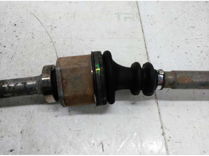 Recambio de transmision delantera derecha para renault safrane (b54) 2.2i referencia OEM IAM 7701352001  