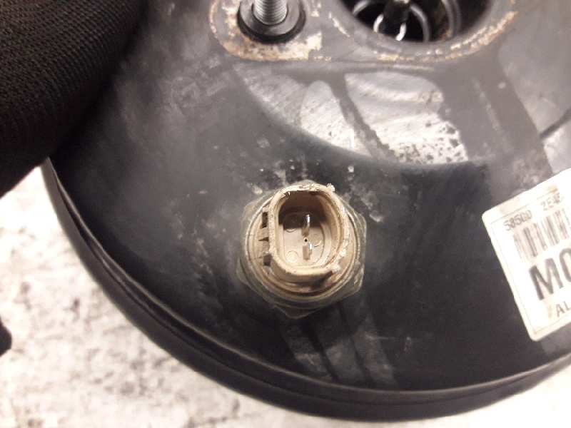 Recambio de servofreno para hyundai tucson (jm) 2.0 crdi comfort (4wd) referencia OEM IAM 585002E450  