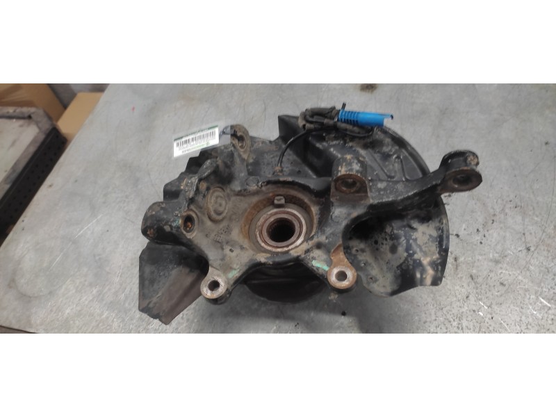 Recambio de mangueta delantera derecha para bmw x5 (e53) 3.0d referencia OEM IAM 6761576  