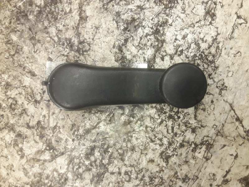 Recambio de maneta elevalunas trasera izquierda para volkswagen polo berlina (6n1) básico referencia OEM IAM 1H0837581C  