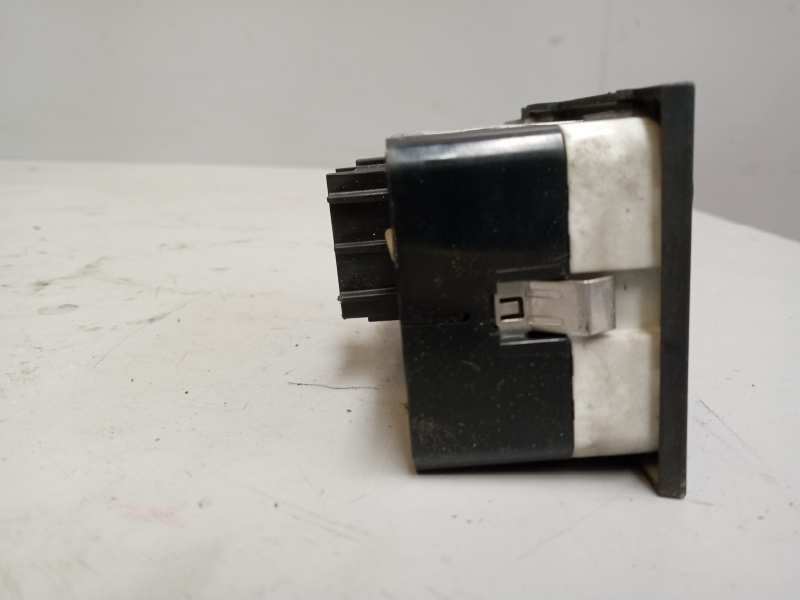 Recambio de mando luces para scania serie p/g/r (l-clase) 12.7 diesel referencia OEM IAM 1900316  
