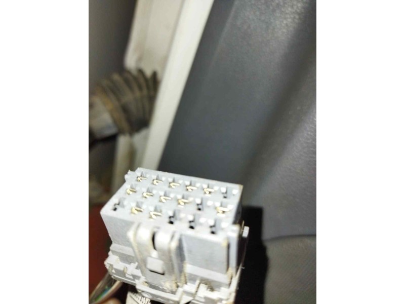 Recambio de puerta delantera derecha para mercedes-benz axor 2-ejes 18 ton 2004 referencia OEM IAM   