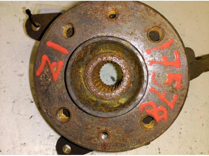 Recambio de mangueta delantera izquierda para renault laguna (b56) 1.8 anade referencia OEM IAM 7700428004  